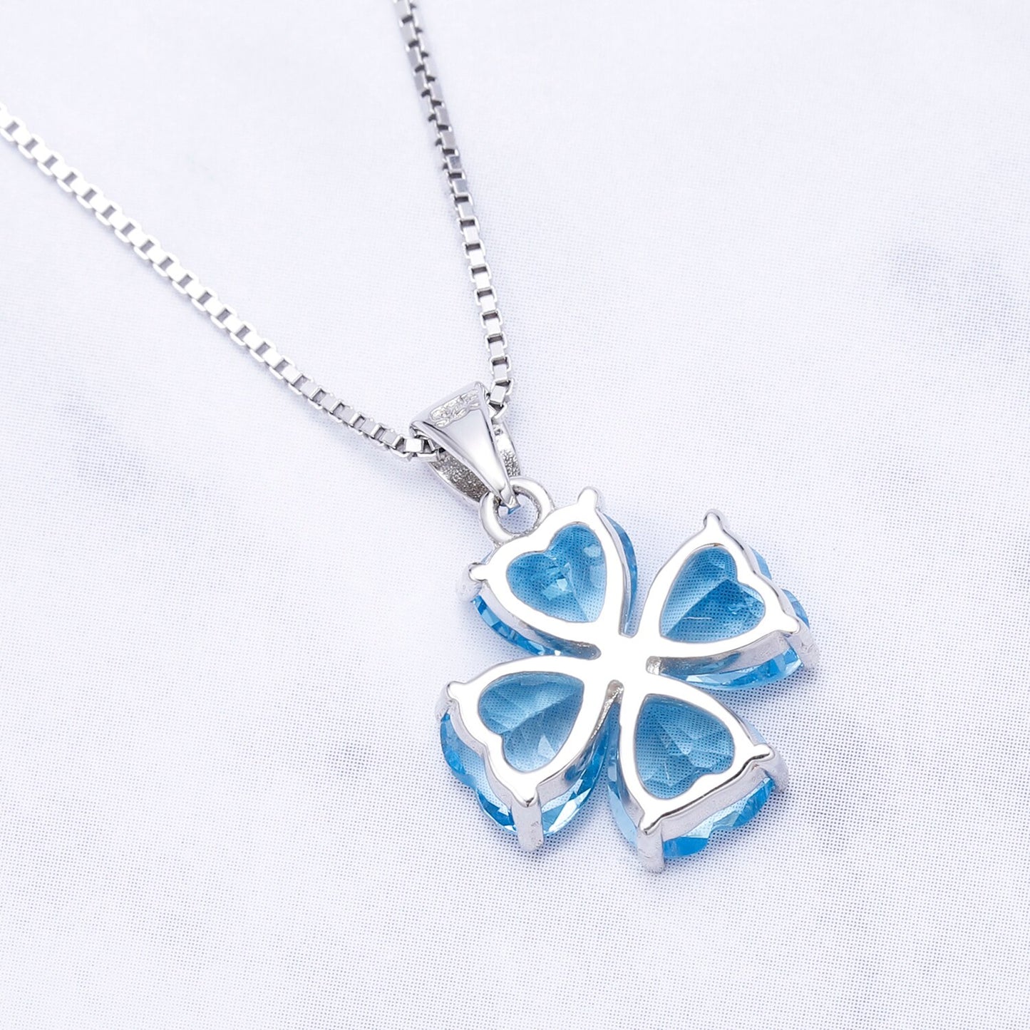 4 Leaf Clover Pendant Necklace