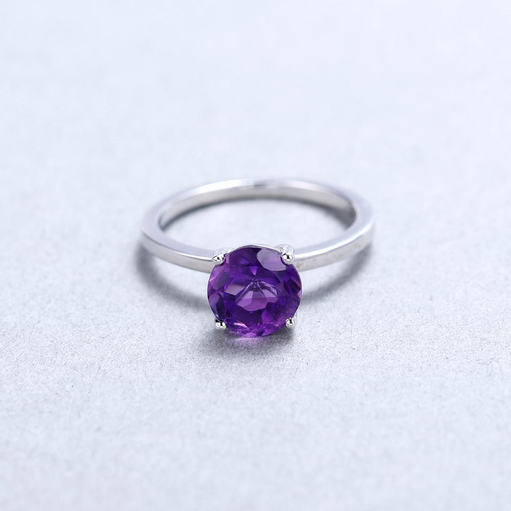 Round Cut Simplistic Sapphire Ring