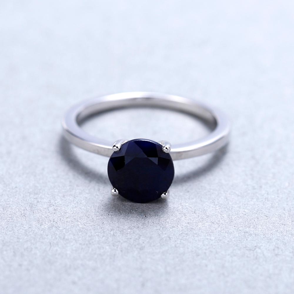 Round Cut Simplistic Sapphire Ring