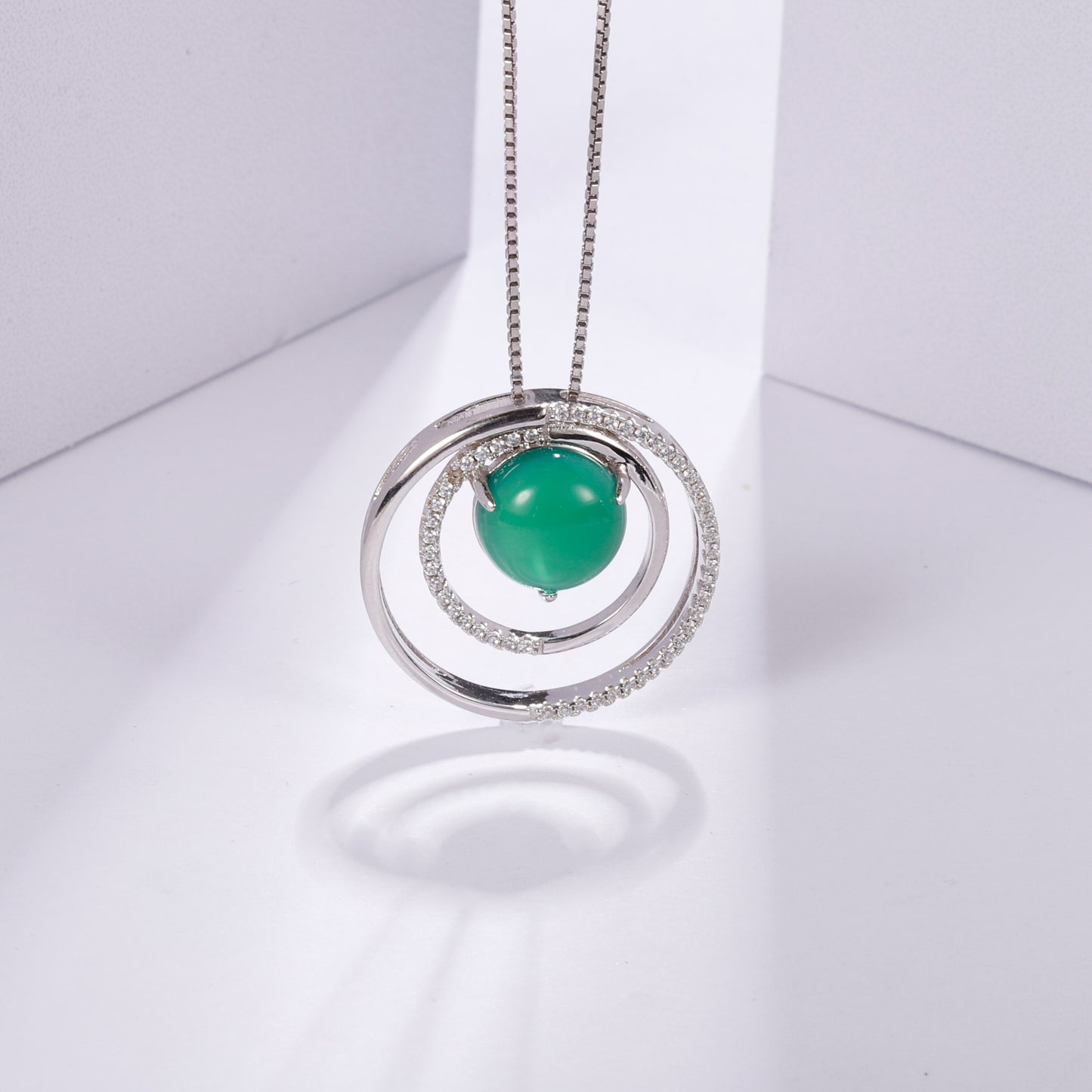 Green Agate Halo Necklace